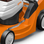 RMA 443 C SET Аккумуляторная газонокосилка STIHL