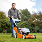 RMA 443 PV Аккумуляторная газонокосилка STIHL