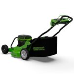 Газонокосилка самоходная Greenworks 82LM30SK8 82V 2519207UH (76 см) бесщеточная аккумуляторная с 8 Ач аккумулятором и зарядным устройством