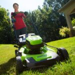 Газонокосилка самоходная Greenworks GD60LM46SPK8 60V 2502907UH (46 см) бесщеточная аккумуляторная с 8 Ач аккумулятором и зарядным устройством