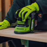 Эксцентриковая шлифмашина Greenworks OS325K2 24V 3100907CUA (125 мм) аккумуляторная с 2 Ач аккумулятором и зарядным устройством