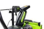 Снегоуборщик самоходный Greenworks GD82ST56K8 82V 2602807U3C (61 см) бесщеточный c тремя 8 Ач аккумуляторами и двойным зарядным устройством